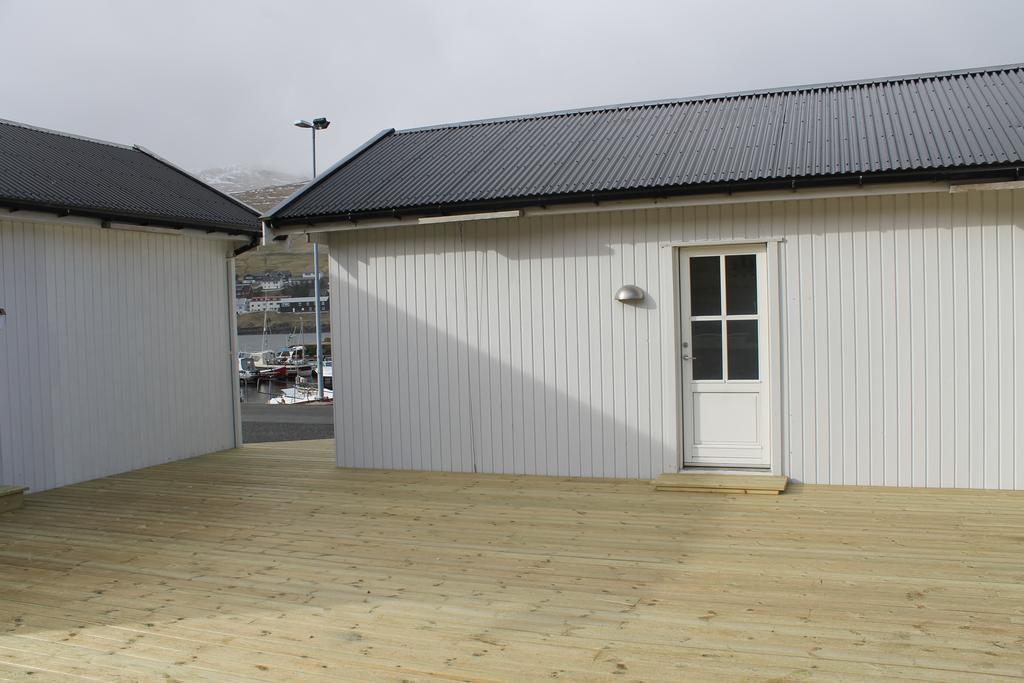 Hotel Kristjanshavn Mithvagur Esterno foto