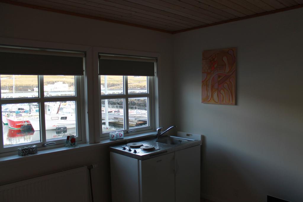 Hotel Kristjanshavn Mithvagur Esterno foto